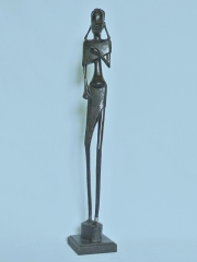 Frau aus Ebenholz